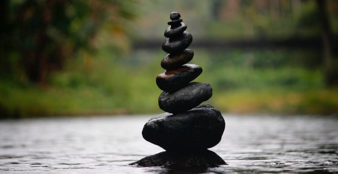 [心理測驗]怪異石像測試您的受騙機率